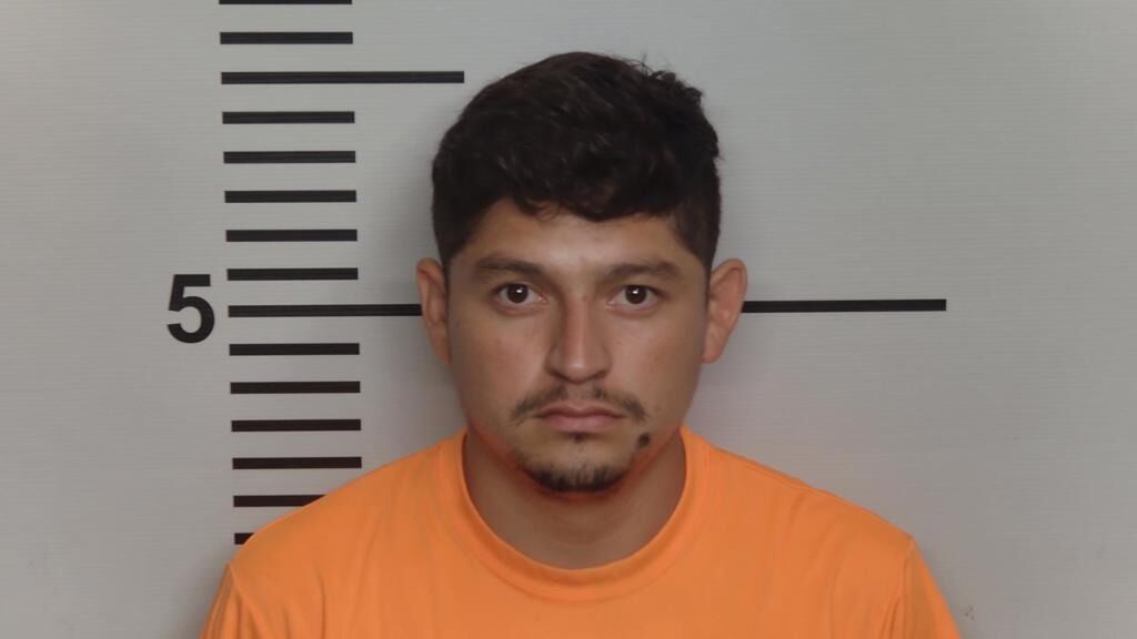 Louisville man charged with impregnating 14-year-old girl